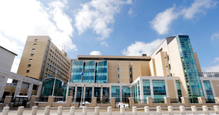 VA에서 Doge 컷이 다가 오면서 PA.
    


