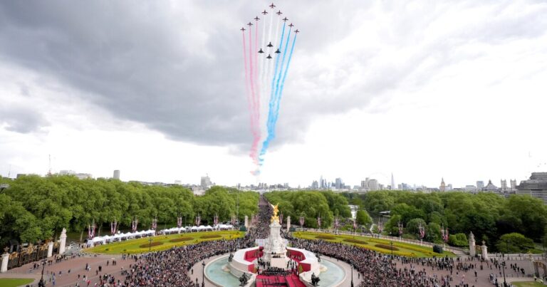 유럽이 2 차 세계 대전 나치 항복 80 주년을 기념하는 방법
