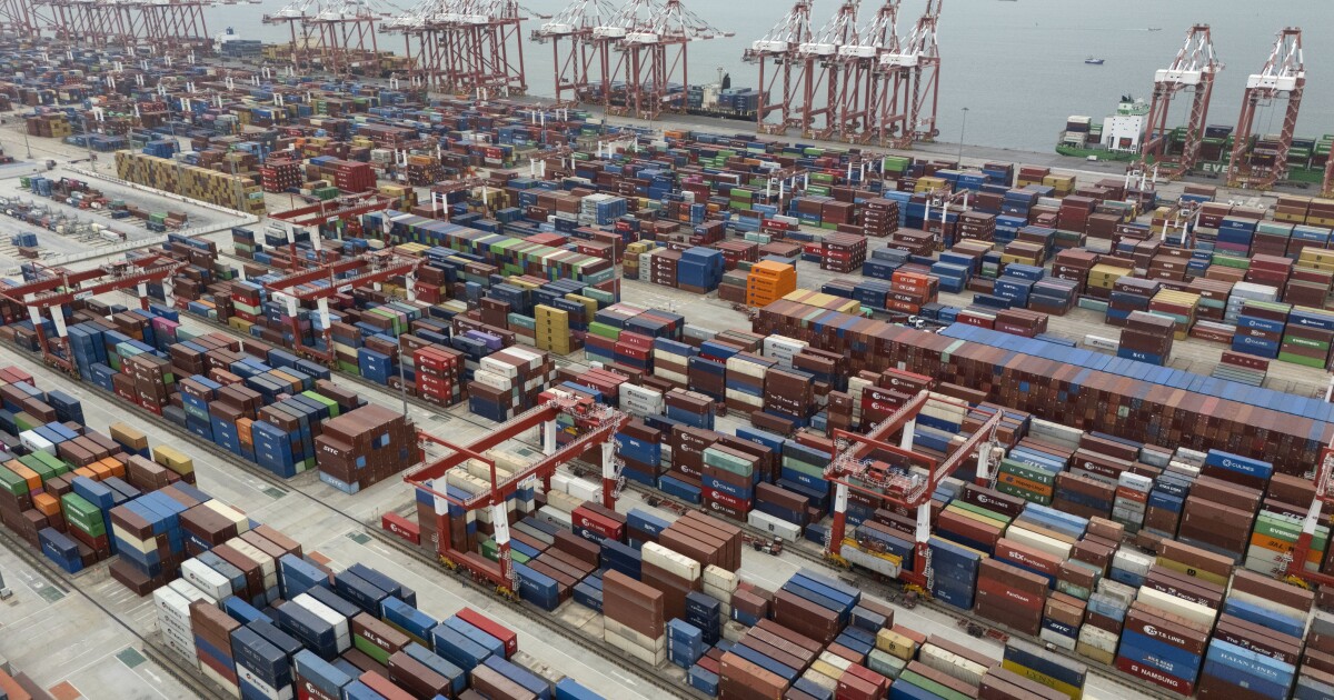 중국은 우리와의 무역 대화를 고려하고 있지만 취소 된 관세를 요구한다고 말합니다.