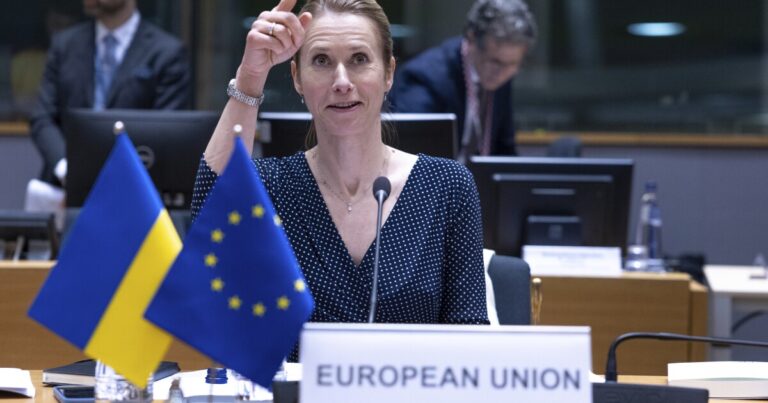 트럼프는 라디오 프리 유럽을 셔터하려고했다. EU는 그것을 생명선으로 던졌습니다
    


