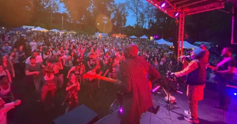 피츠버그 월드 뮤직 페스티벌 피트 턴 카톤 (Pittonkatonk)은 둘째 날을 추가합니다
