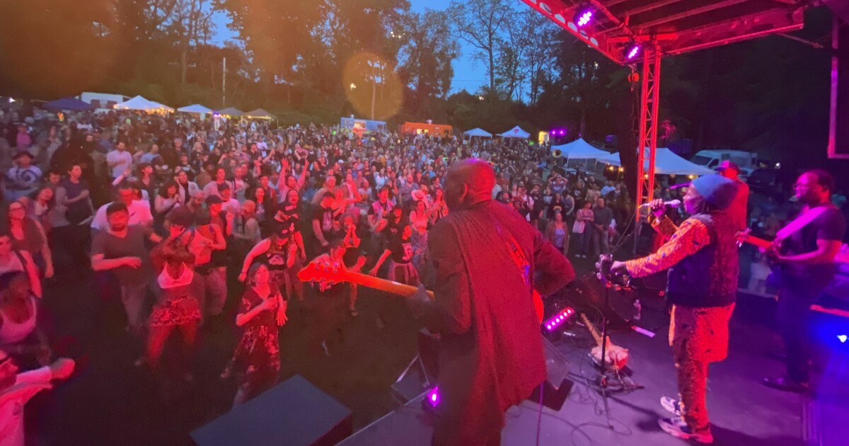 피츠버그 월드 뮤직 페스티벌 피트 턴 카톤 (Pittonkatonk)은 둘째 날을 추가합니다