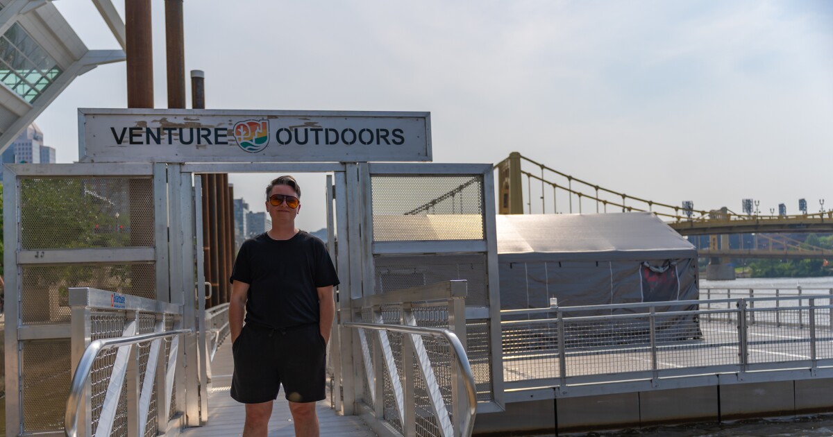 벤처 아웃 도어 피츠버그 시내에 새로운 카약 렌탈 도크가 열립니다.