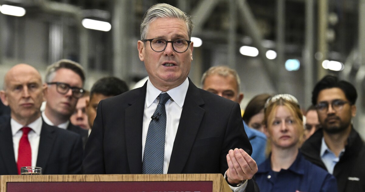 영국은 러시아와 트럼프에게 메시지를 보내는 것을 목표로 방어력을 발휘합니다.