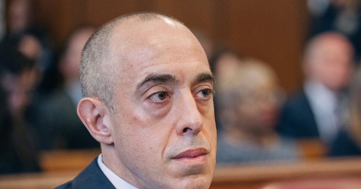 트럼프는 그의 전 변호인 에밀 보브를 연방 판사로 선정했다. Pa., NJ, Del의 사례를들을 것입니다.