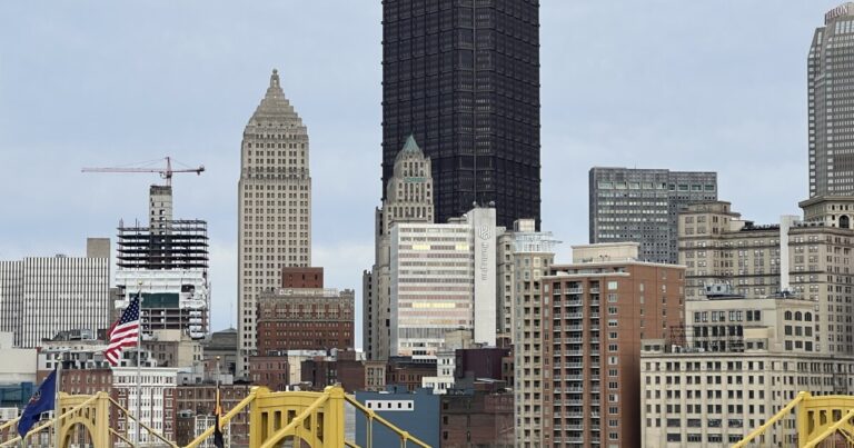 피츠버그 시의회는 유급 병가의 확장으로 전진합니다.
