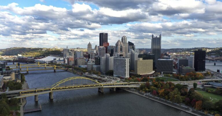 Allegheny County Finances는 아직 심각하지 않지만 '지속 불가능한'O'Connor는 말합니다.
    


