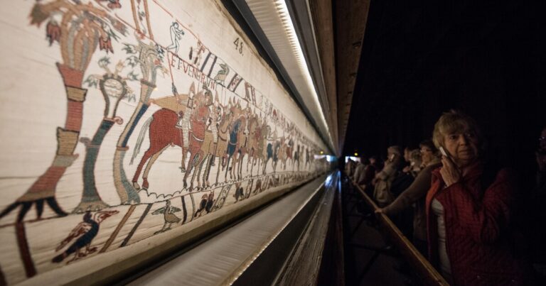 Part War Propaganda, 일부 코믹 스트립, Bayeux 태피스트리 영국으로 돌아 가기
