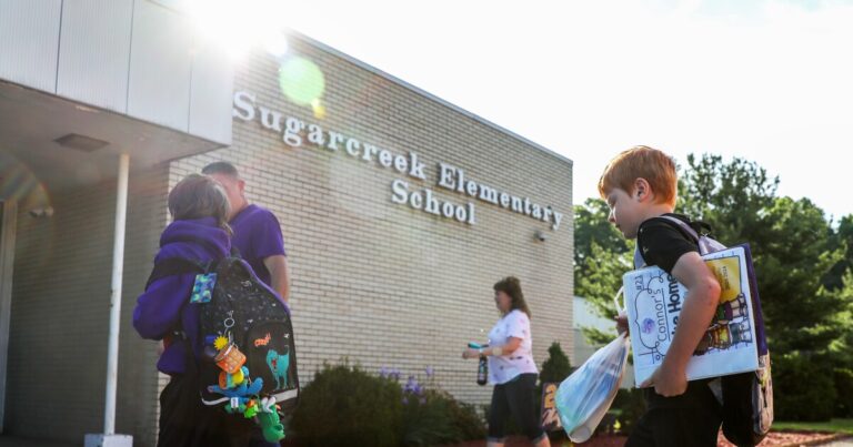 비용이 증가함에 따라 세금 인상을 고려하기 위해 펜실베니아 남서부 학군
    


