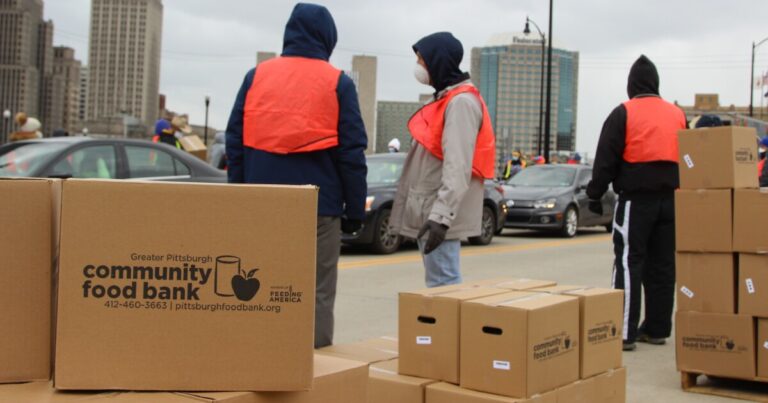'사람들은 배고프다': Pa. 옹호자들은 음식 혜택을 줄일 트럼프 메가 빌을 옹호합니다.
