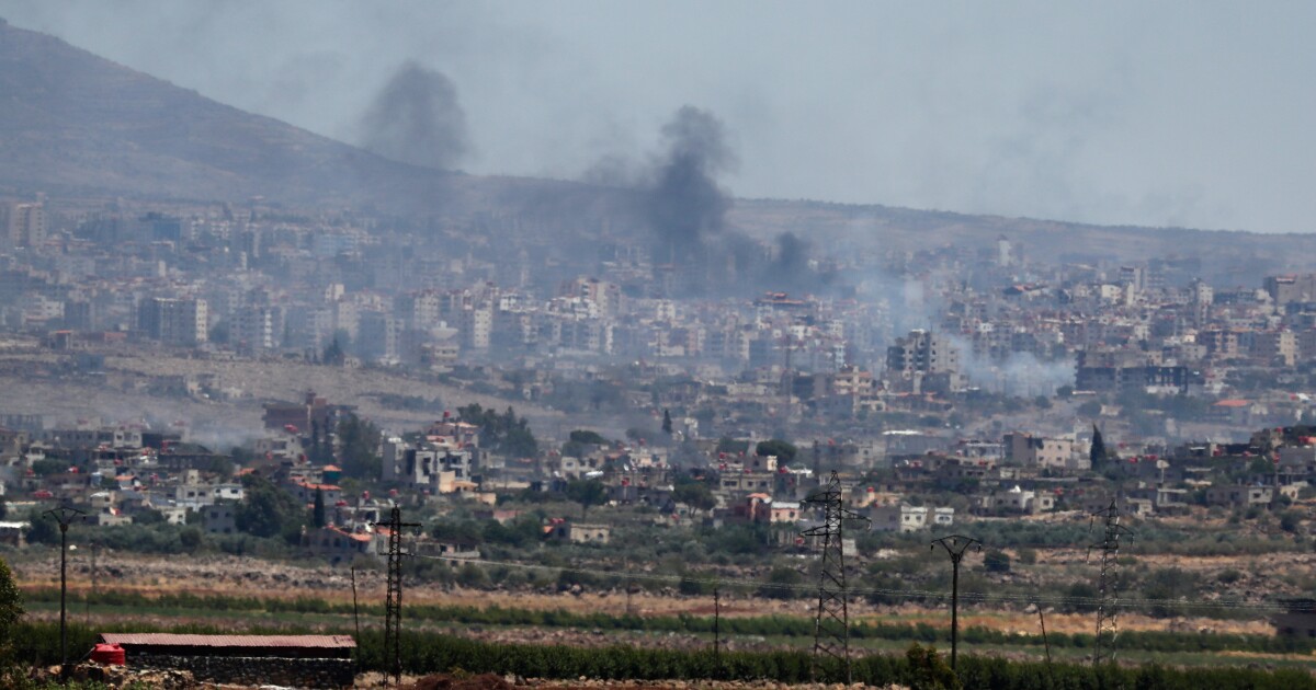 시리아 군대가 드루 제 그룹과 충돌함에 따라 다마스커스에서 이스라엘 파업