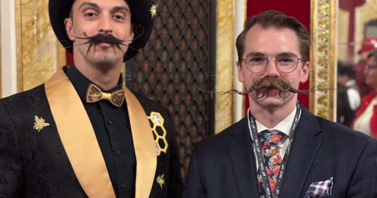 얼굴 머리는 2025 년 세계 수염 및 콧수염 챔피언십을 위해 하인즈 홀을 채 웁니다.
