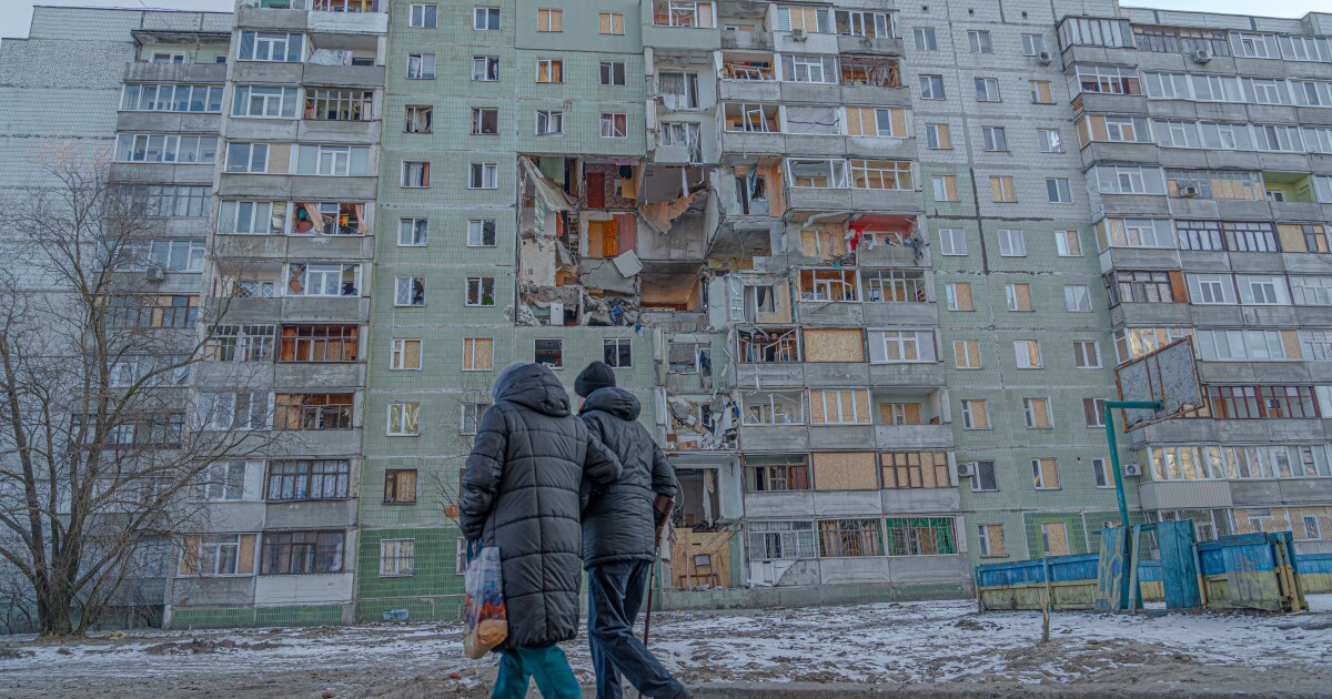 우크라이나 문화의 중심지 인 Sumy는 새로운 러시아 공세의 십자선에 살고 있습니다.