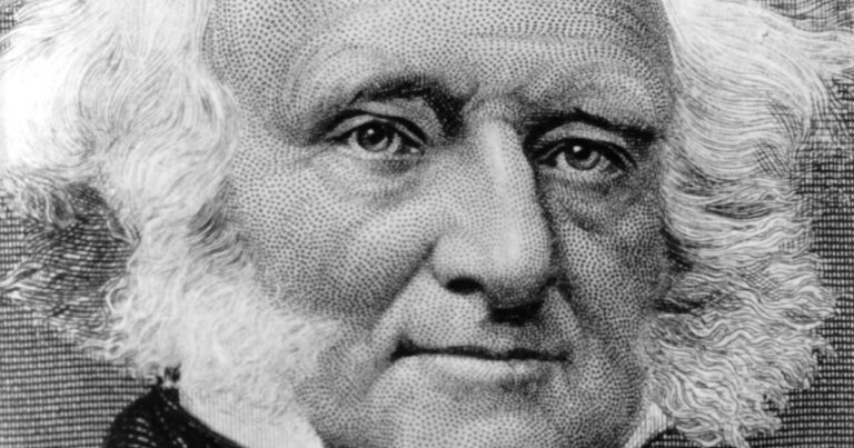 좋아, Martin van Buren은 무게 위로 펀치하는 작은 단어를 책임지고 있습니까?
    


