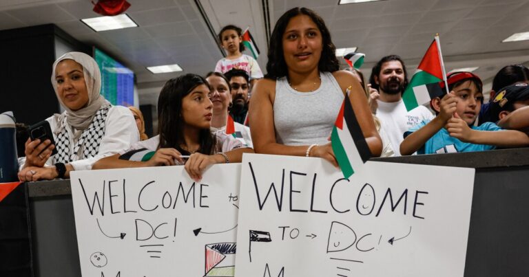 국무부는 가자 출신의 사람들을위한 '의료-수비 주의적 비자를 중단시킵니다
    


