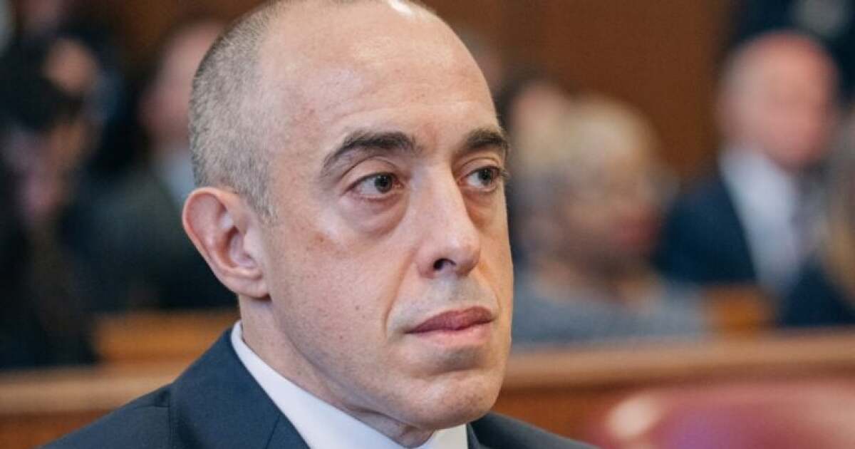 민주당, 법원 감시자들은 논란의 여지가있는 신입 사원에 대한 우려를 표현합니다.