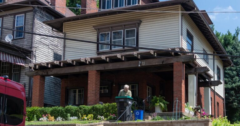 빈 부지와 황폐 한 집으로 무엇을해야합니까? Allegheny County에는이를위한 프로그램이 있습니다
    


