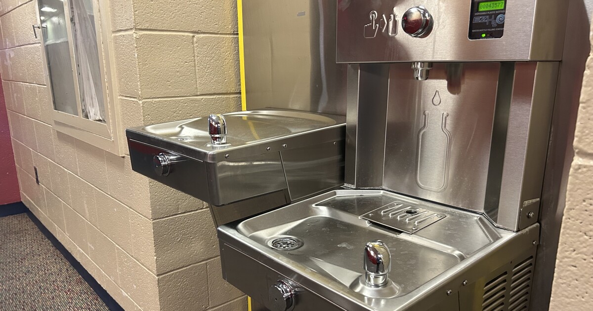 연구 연구는 펜실베니아, 피츠버그 학교는 건강 위험을 해결하지 못하고 있음을 발견했습니다.