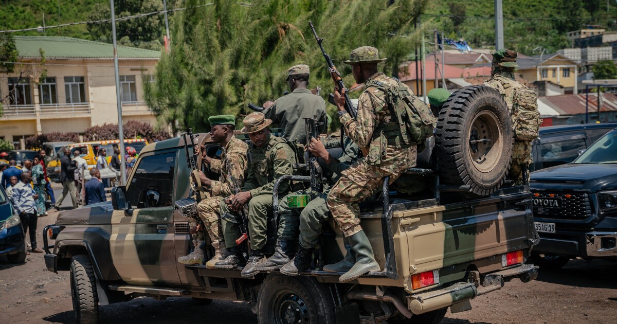 콩고 동부의 학살은 미국 중재 평화 거래에 의문을 제기했습니다.