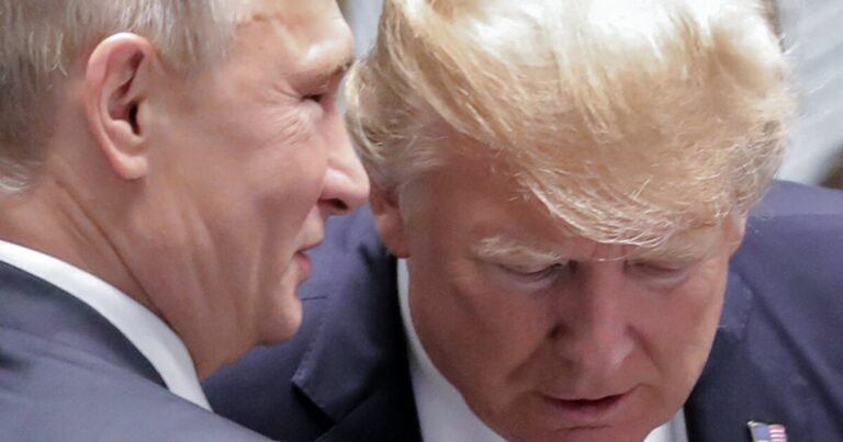 트럼프와 푸틴은 역사를 가지고 있습니다. 그것은 앵커리지 서밋의 음모를 더합니다
    


