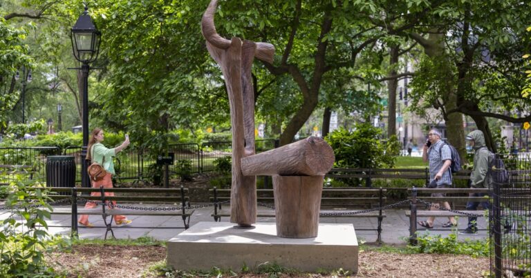 피츠버그 시빅 우주 예술 상륙으로 지명 된 첫 번째 아티스트 라운드 
    


