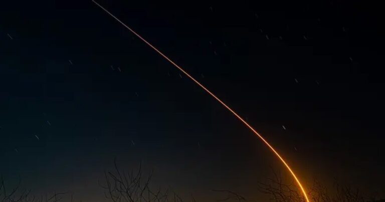 Amazon, SpaceX는 Pa.의 7 억 7,930 만 달러의 광대역 자금을 수상했습니다. 비평가들은 신뢰성에 대해 걱정하고 있습니다.
    


