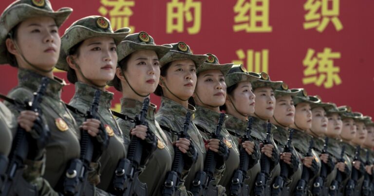 역사를위한 전투 : 중국의 2 차 세계 대전 기념일 기념일 레거시 토론
    


