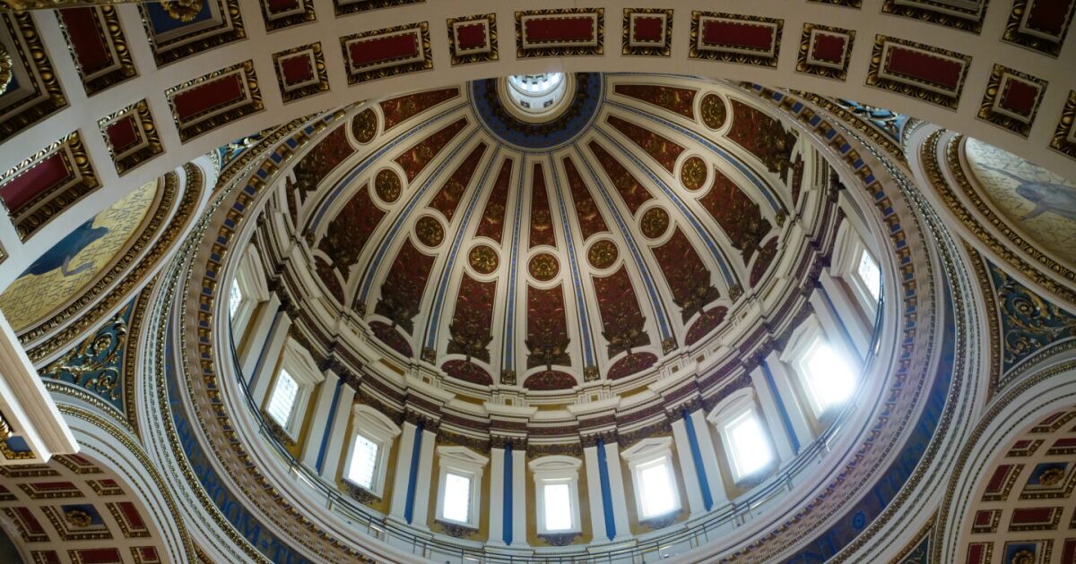 펜실베이니아 주 공공 기관은 로비 주 정부에 수백만 달러를 소비합니다.