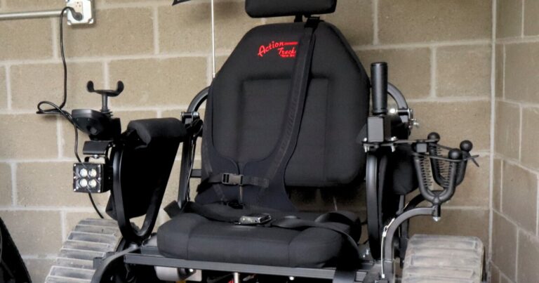 피츠버그의 Frick Park 조종사 All-Terrain 휠체어 
    


