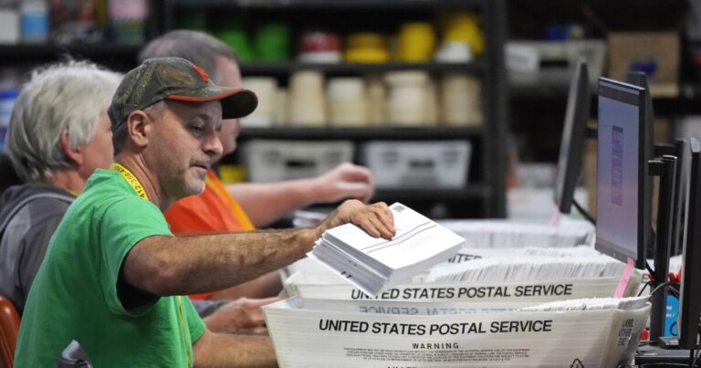 Allegheny 카운티 유권자들은 우편 투표용지를 받기 시작합니다
    


