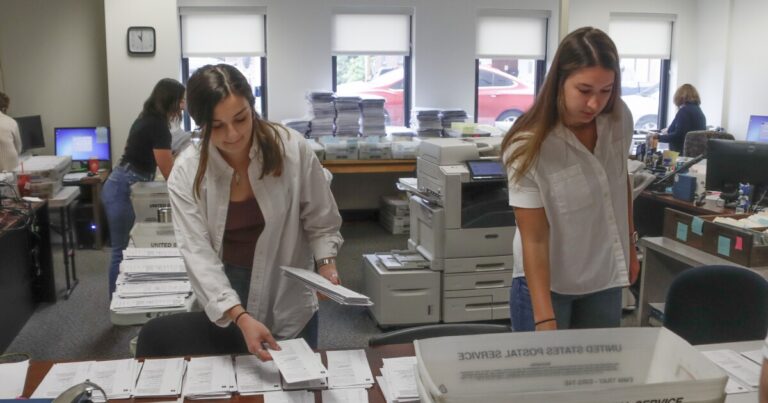 Allegheny 카운티는 선거일을 맞이할 준비가 되어 있다고 관계자는 말합니다.
    


