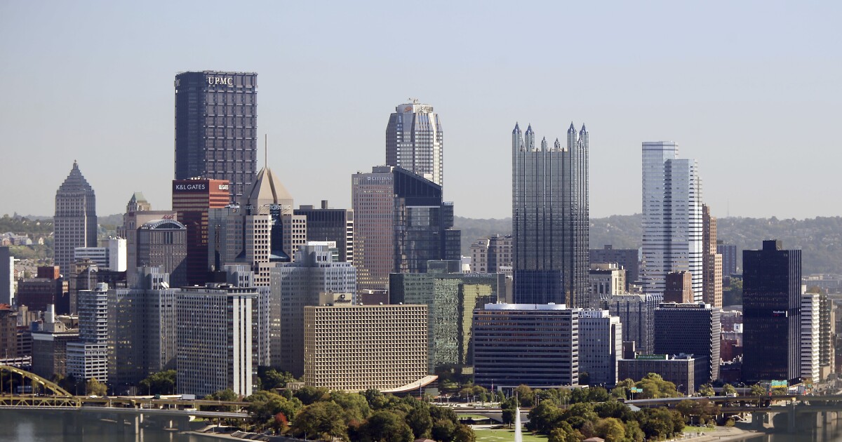 Gainey의 2026년 피츠버그 예산 초안은 세금 인상을 피하지만 앞으로 어려운 길을 제시합니다