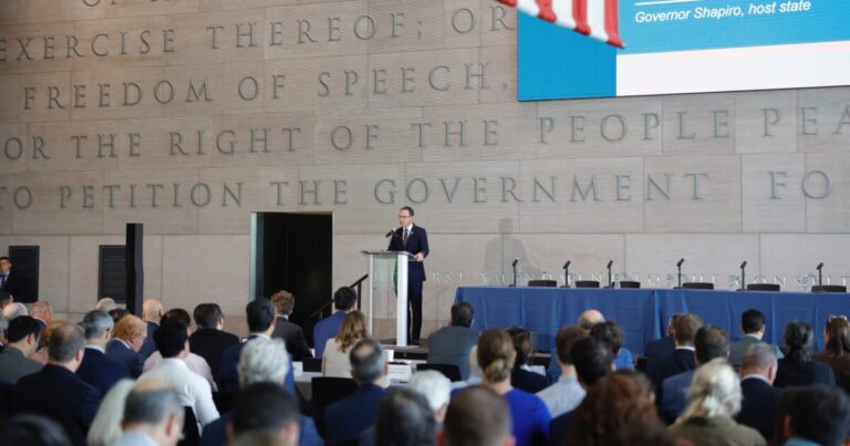 Shapiro가 가격 상승에 따라 Pa.의 전력망 운영자를 재구성하려는 방법
    


