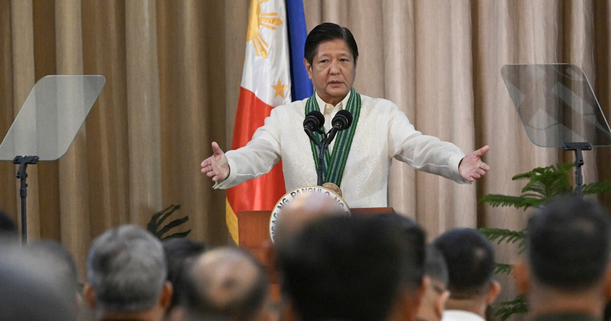 '얼음 녹는 것처럼': 언론인들은 언론의 자유가 아시아 전역에서 쇠퇴하고 있다고 경고합니다.