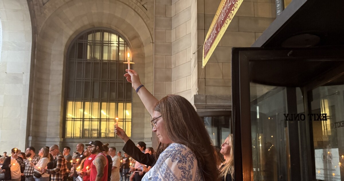 찰리 커크의 피츠버그 경계는 신앙,기도 및 공화당 정치를 혼합