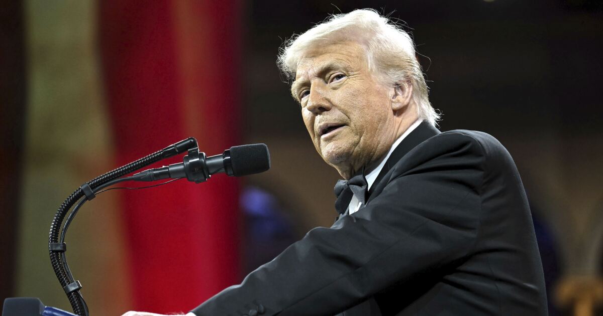 트럼프 대통령의 경제 정책에 대한 유권자들의 전망이 펜실베니아에서 하락할 수 있다고 F&M 여론조사 결과가 나왔습니다.