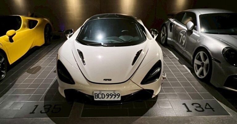 검찰, 캄보디아 사이버 사기 혐의로 기소된 남성의 요트, 고급 승용차 압수
    


