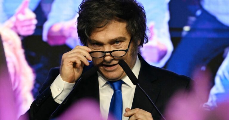 아르헨티나 대통령, 중요한 중간선거에서 승리
    


