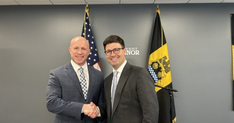 오코너, 피츠버그 경찰 수장에 제이슨 랜도 전 최고후보 선출
    


