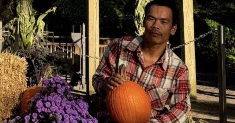 클리어필드 카운티에서 ICE 구금 중 사망한 남성의 가족이 법적 조치를 취했습니다.
    


