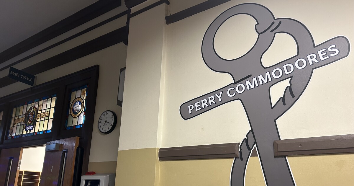 피츠버그의 7개 Safe Passage 학교에서 폭력이 감소했습니다.