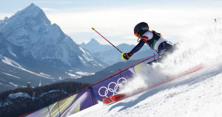 올림픽 금메달을 획득한 미카엘라 시프린의 달콤한 구원
    


