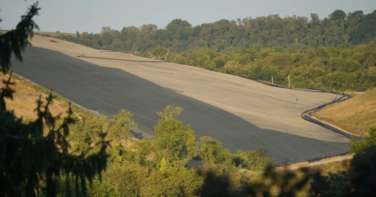 Pa. DEP는 매립지로 보내지는 석유 및 가스 폐기물의 방사성 물질로 인해 대중에게 '위험이 없다'고 밝혔습니다.
    


