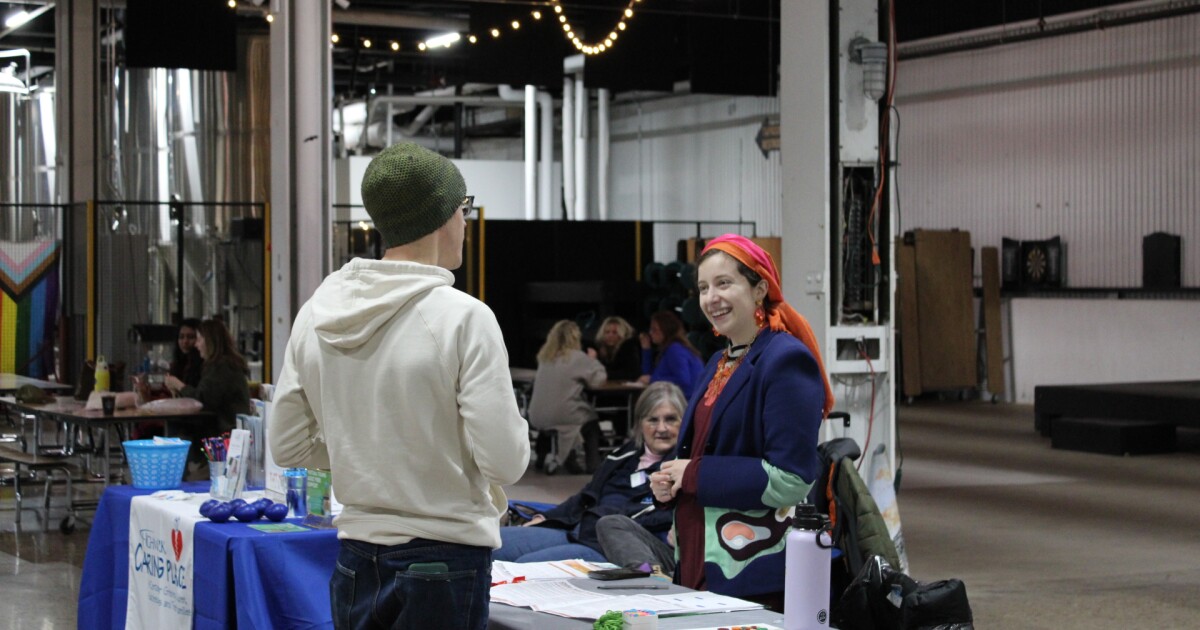 다가오는 피츠버그 '커넥션 엑스포'는 친구 사귀는 데 도움을 주고 싶습니다.