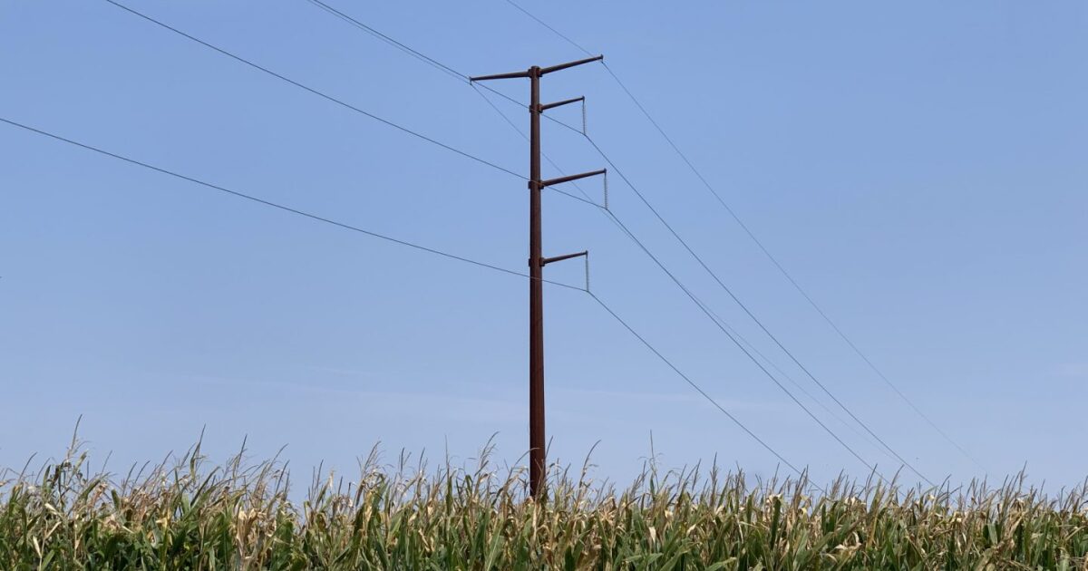 데이터 센터 수요 증가에 따라 Pa.가 전력망 업데이트를 연구하는 데 도움이 되는 200만 달러의 연방 보조금
