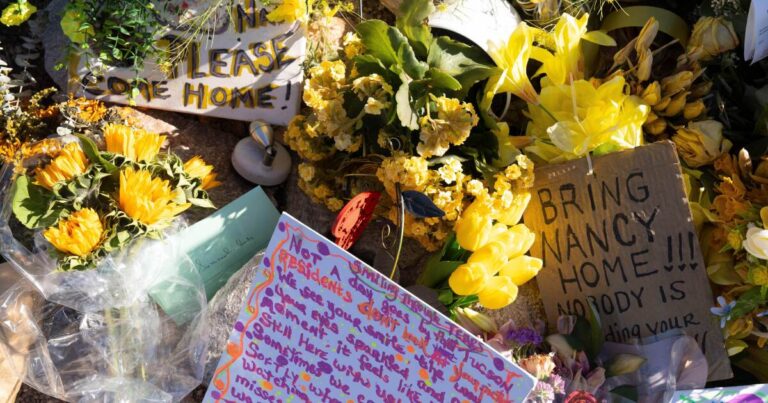 어머니 낸시가 사라진 이후 사바나 거스리의 첫 인터뷰: '나는 그녀의 공포를 상상한다'
    


