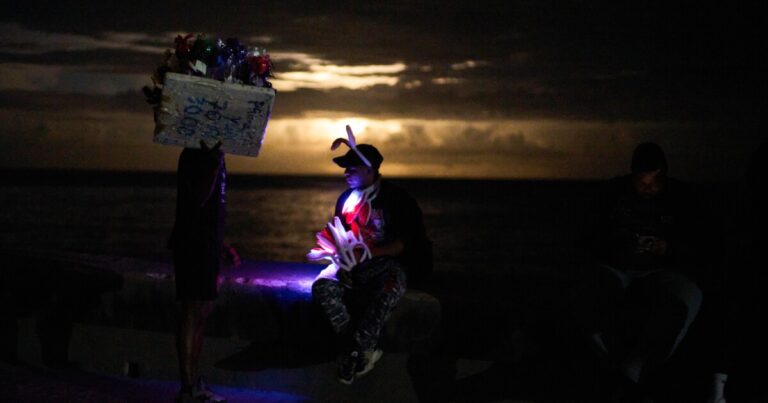 쿠바, 에너지 위기 심화로 올해 첫 러시아 석유 선적 준비
    


