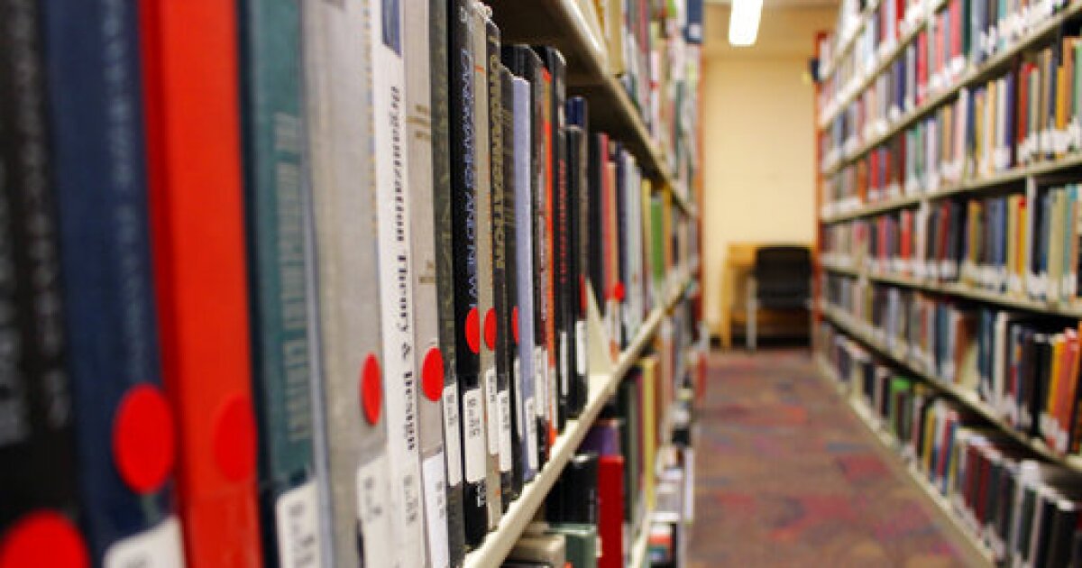 파인-리치랜드(Pine-Richland) 교육청은 논쟁의 여지가 있는 도서관 정책을 뒤집기 위한 조치를 취했습니다.