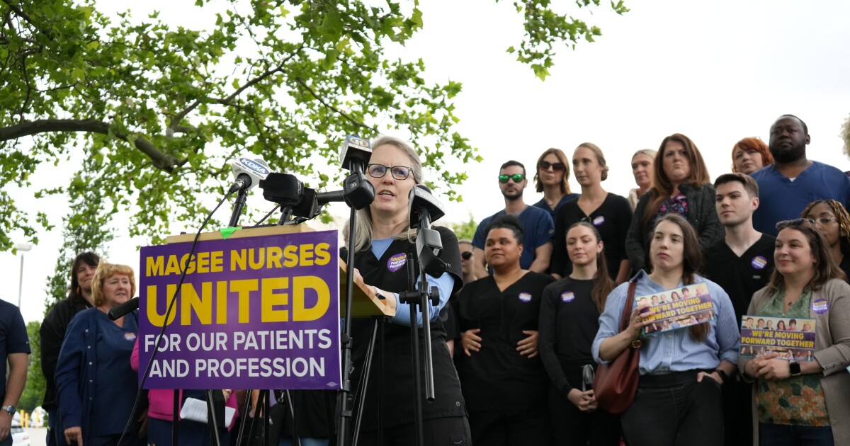 피츠버그 간호사들은 더 나은 직원 비율을 위해 싸우고 있으며 연구 결과가 이를 뒷받침합니다.