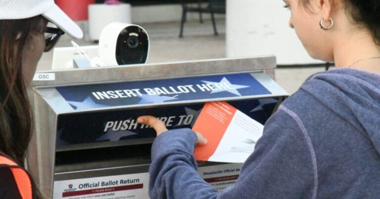 Pa. 하원 패널은 선거 관리원에게 우편 투표를 처리하는 데 일주일을 제공하는 제안을 승인했습니다.
    


